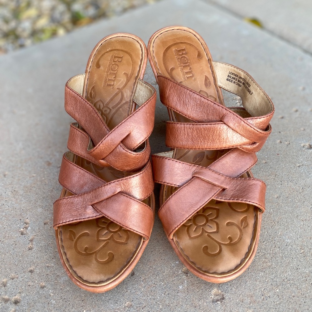 Born Brown Tan Sandals with Leather Straps